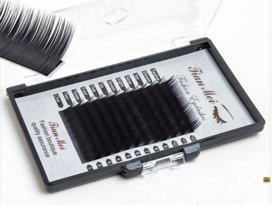 Curved Double-pointed Natural Closed Eyelashes